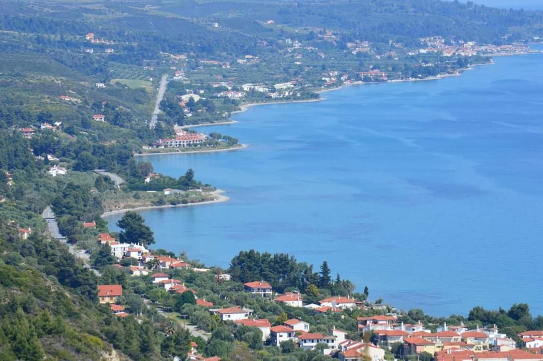 Leonidas Apartments And Suites Мола-Калива Экстерьер фото